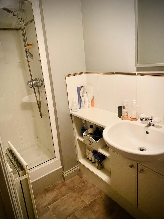 Modern Ground Floor With Free Parking Very Near Centre * Ripon